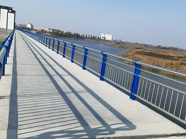 桥梁护栏