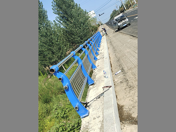 桥梁护栏